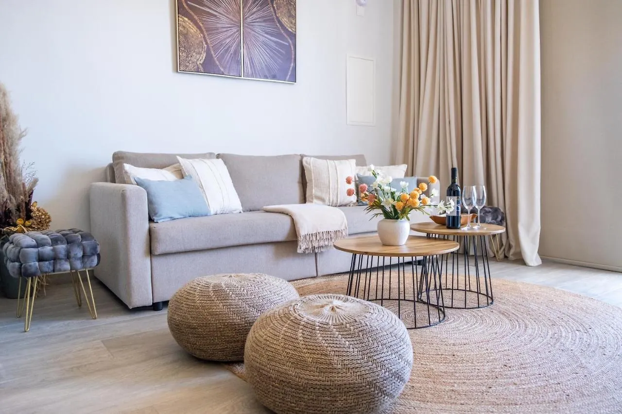 Mythical Spa Suite - Gym*Yoga Room*Pools Protaras Apartment
